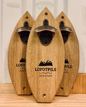 Load image into Gallery viewer, Lofotpils veggmonterte flaskeåpnere i tre
